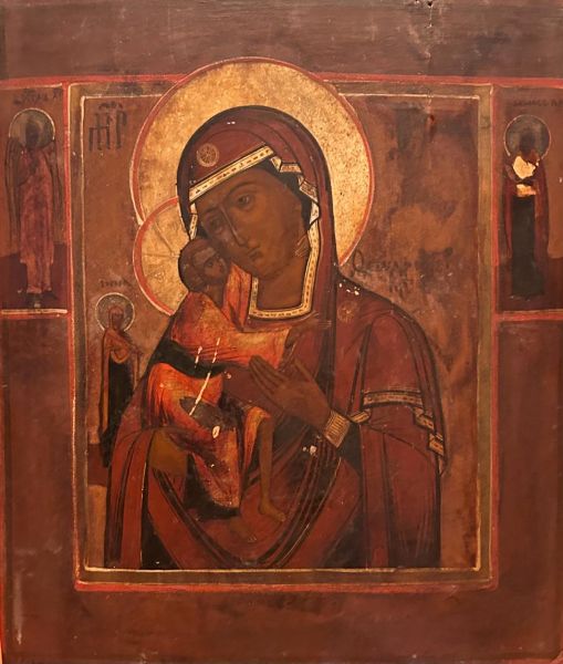 Икона. Пресвятая Богородица Федоровская (?) с предстоящими.